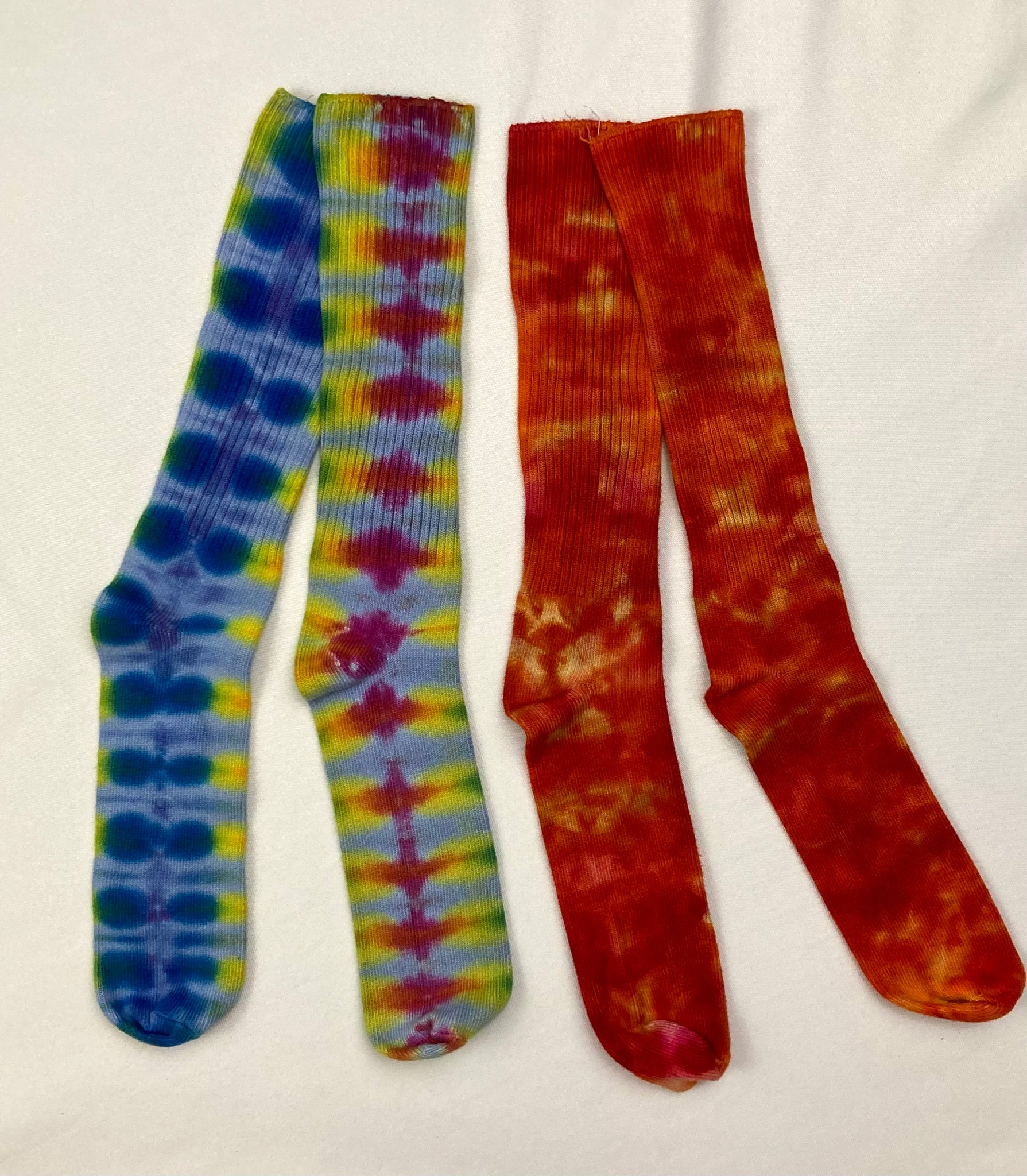 Adult Orange/Rainbow Tie-Dyed Bamboo Socks, 2-Pack