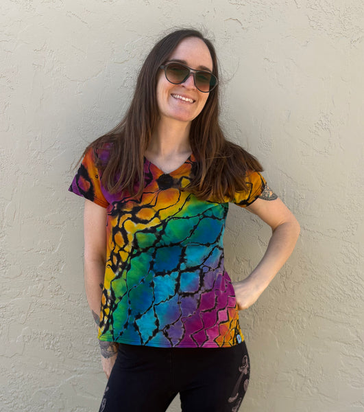 Women's Rainbow Mandala Reverse Tie-dye V-neck, M