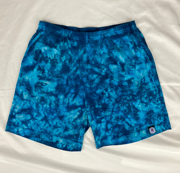 Men’s/Unisex Blue Crush Tie-Dyed Shorts, L (34)