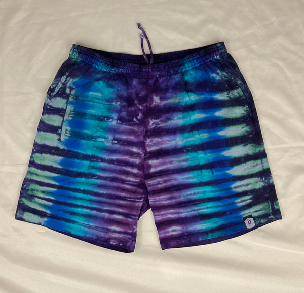 Men’s/Unisex Sea Stripes Tie-Dyed Shorts, M (32)