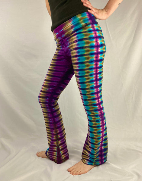 Women's Earthy Beach Vibes Tie-Dyed Yoga Pants, S