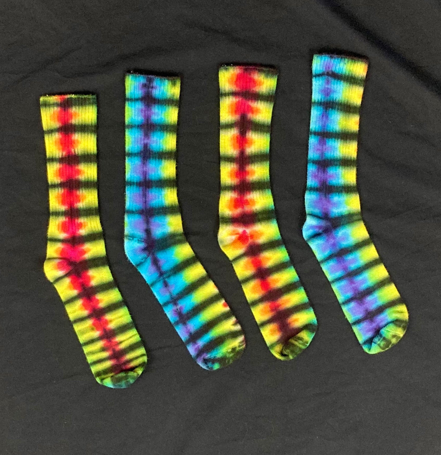 Adult Rainbow/Black Tie-Dyed Bamboo Socks, 9-11