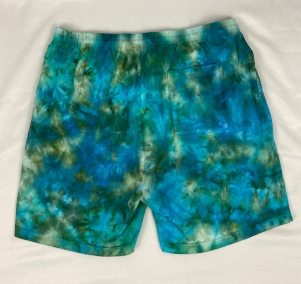 Men’s/Unisex Green/Blue Ice-Dyed Shorts, 2X (38)
