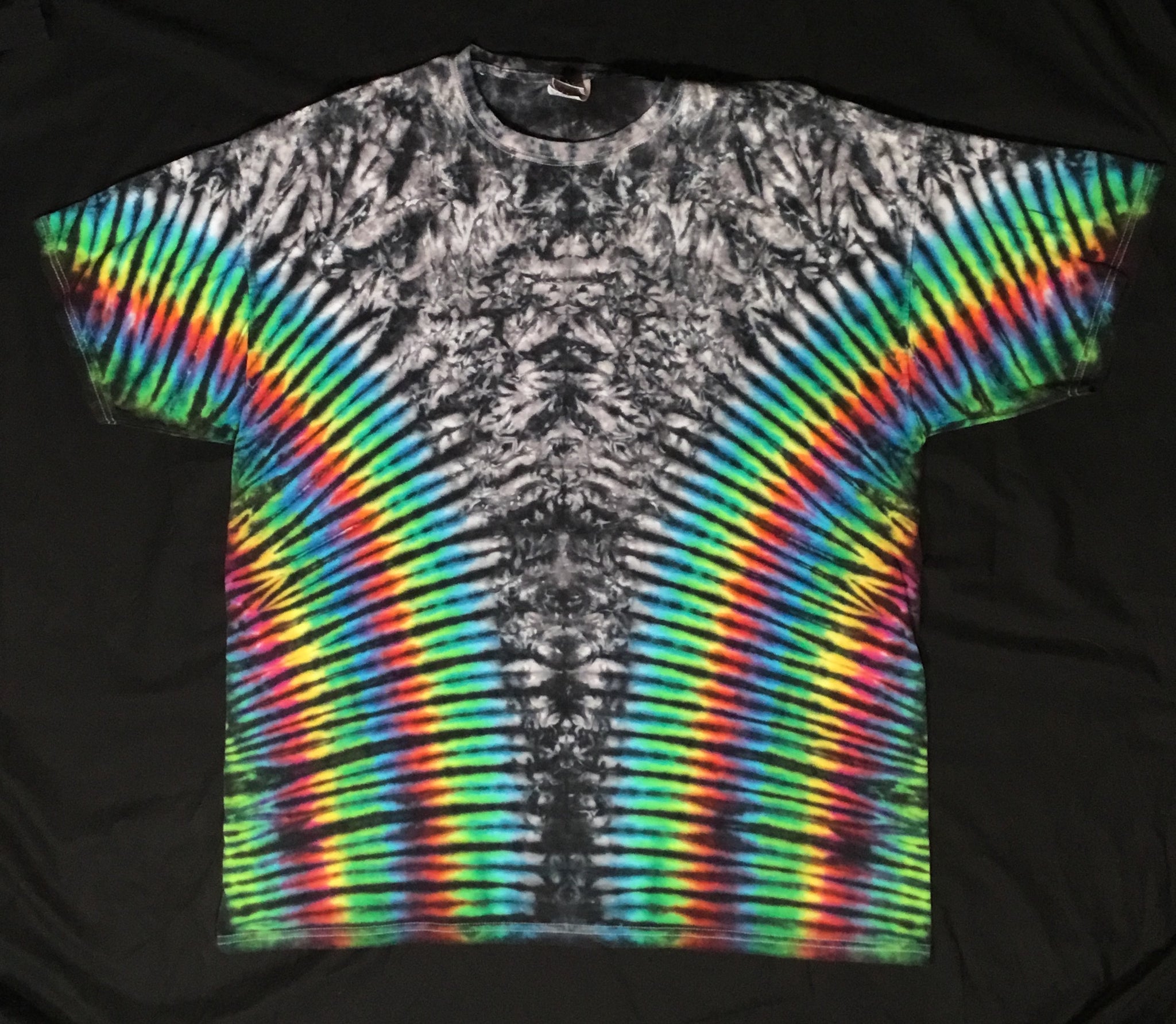 Adult Gray/Rainbow Zipper Tie-Dyed Tee, 2X