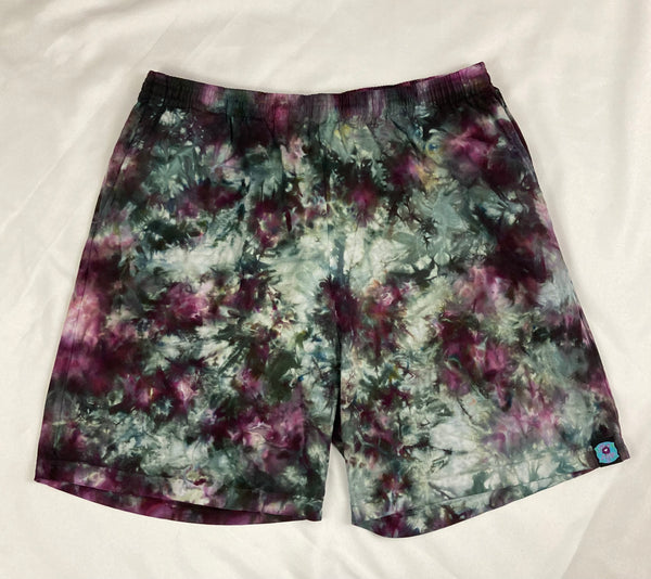 Men’s/Unisex Gray/Black Cherry Ice-Dyed Shorts, 2X (38)