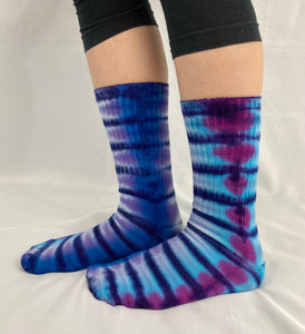 Adult Blue/Purple Stripe Tie-Dyed Bamboo Socks, 9-11