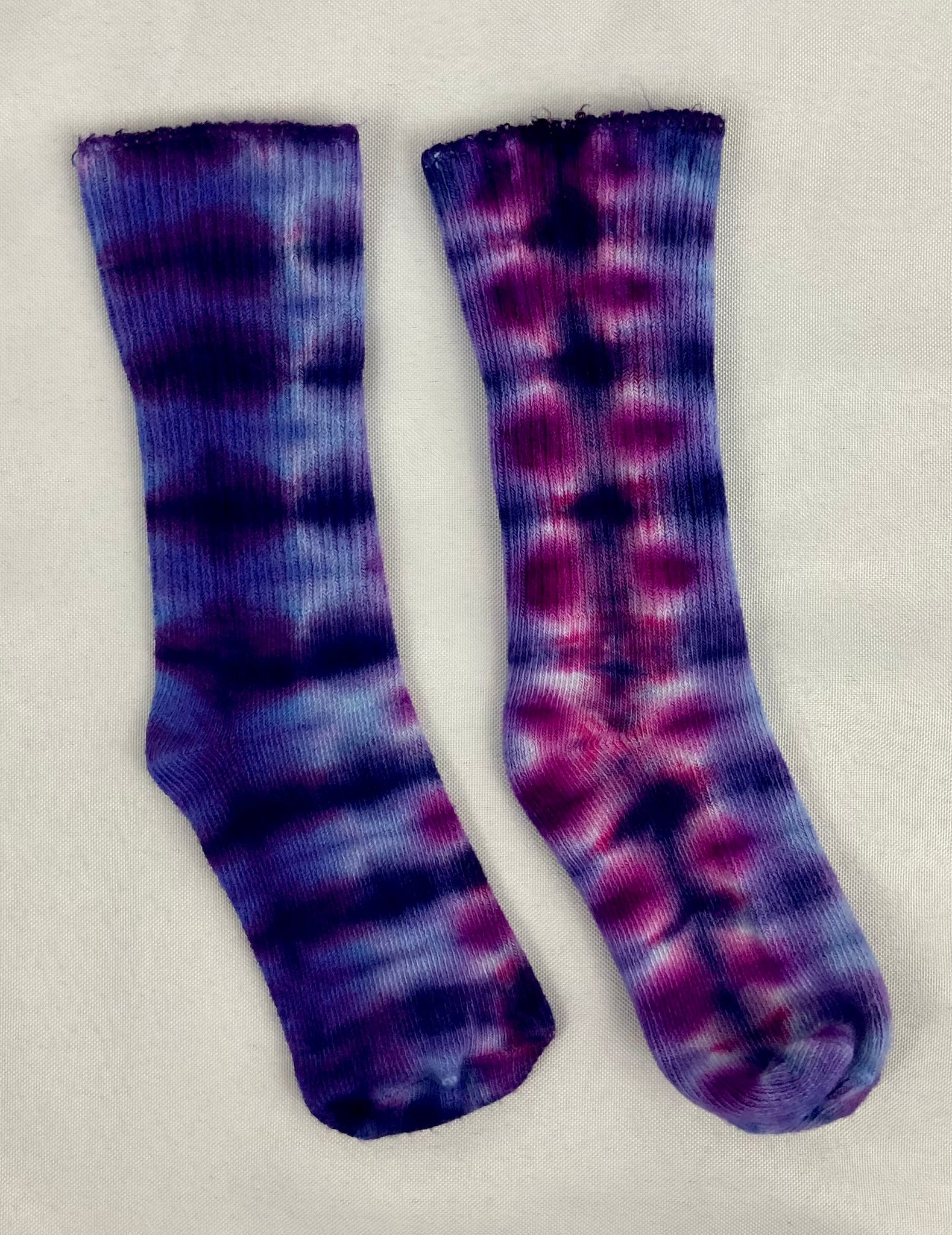 Kids Pink/Purple Tie-Dyed Bamboo Socks, multiple sizes