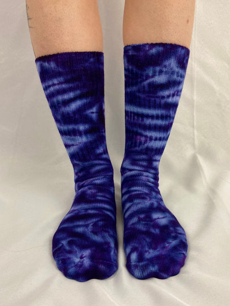 Adult Purple Tie-Dyed Bamboo Socks, 9-11