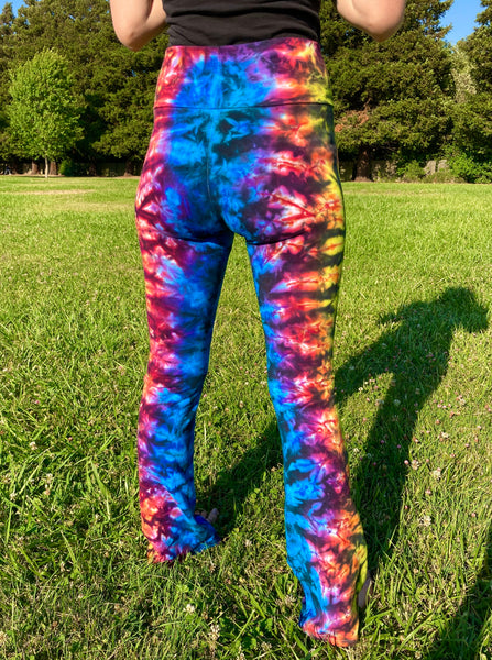 Women's Black/Rainbow Crush Tie-Dyed Yoga Pants, S