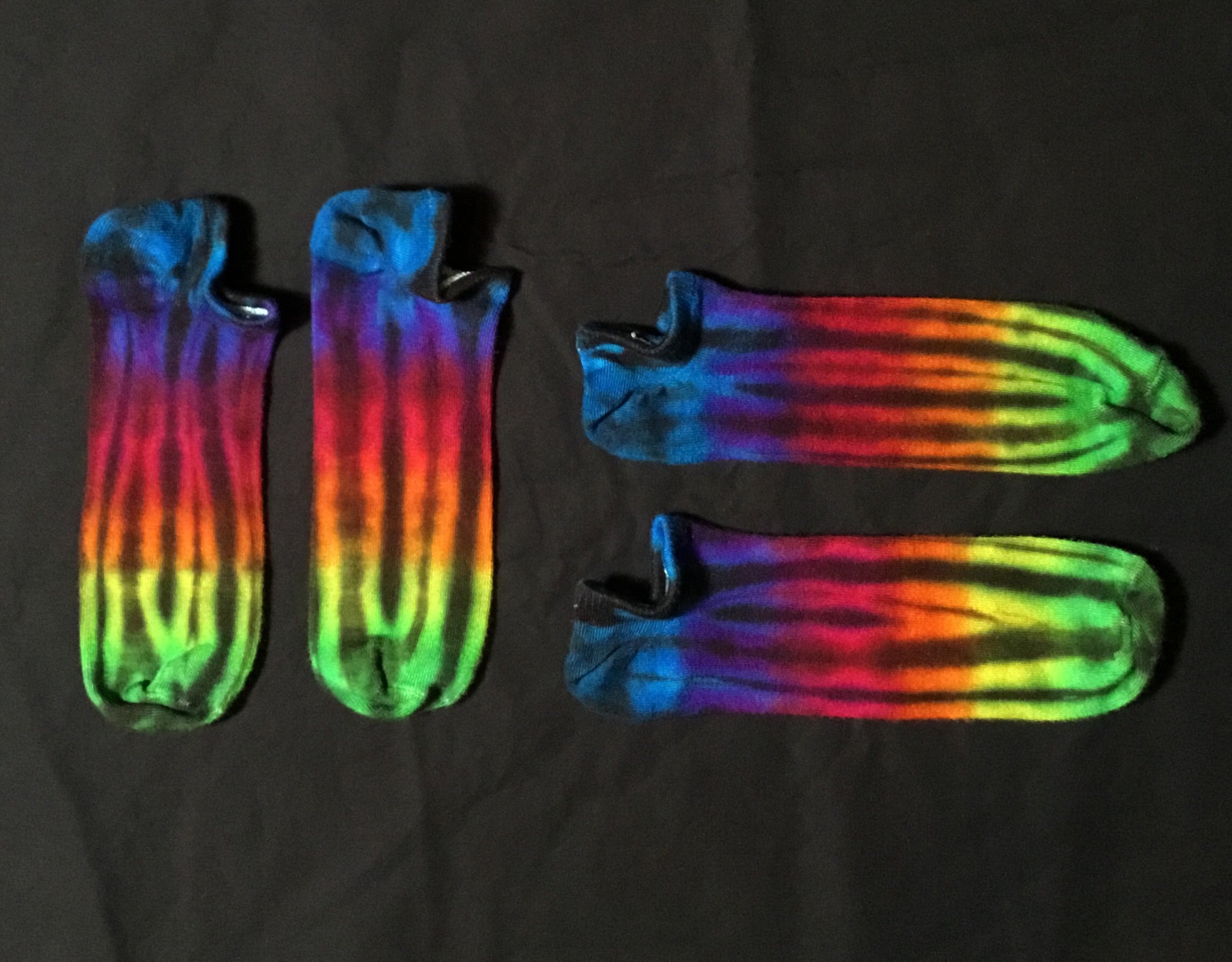 Adult Rainbow Black Tie-Dyed Bamboo Footie Socks, 11-13