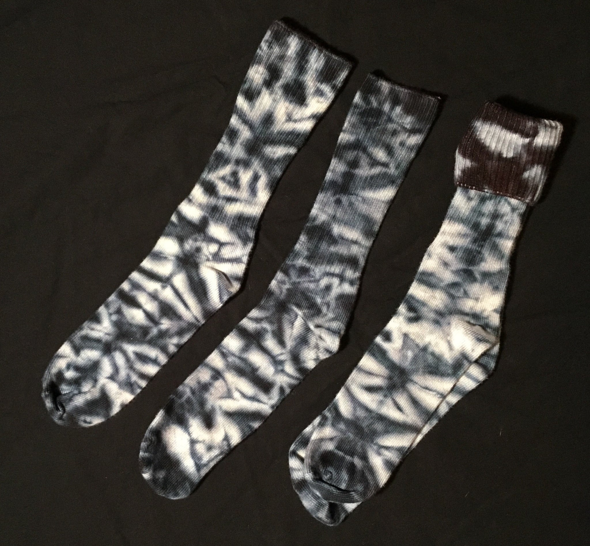 Adult Gray Tie-Dyed Bamboo Socks, 11-13