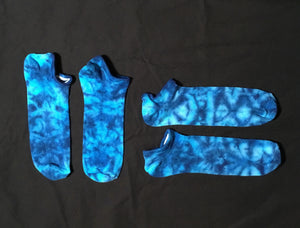 Adult Blue2 Tie-Dyed Bamboo Footie Socks, 11-13