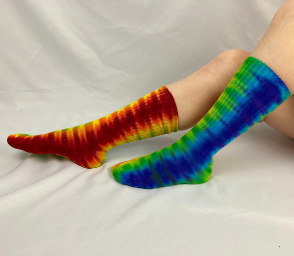 Adult Rainbow Tie-Dyed Bamboo Socks, 9-11