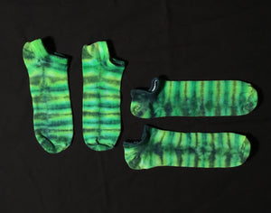 Adult Green Tie-Dyed Bamboo Footie Socks, 11-13